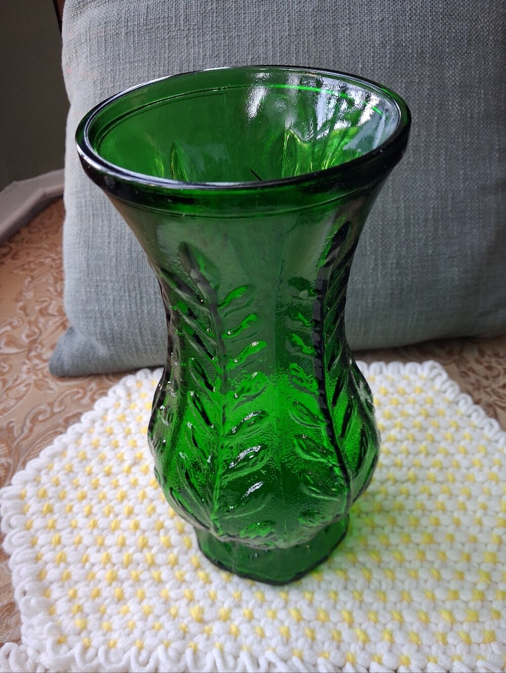 Green Glass Leaf Pattern Vase - Classic Home Accent